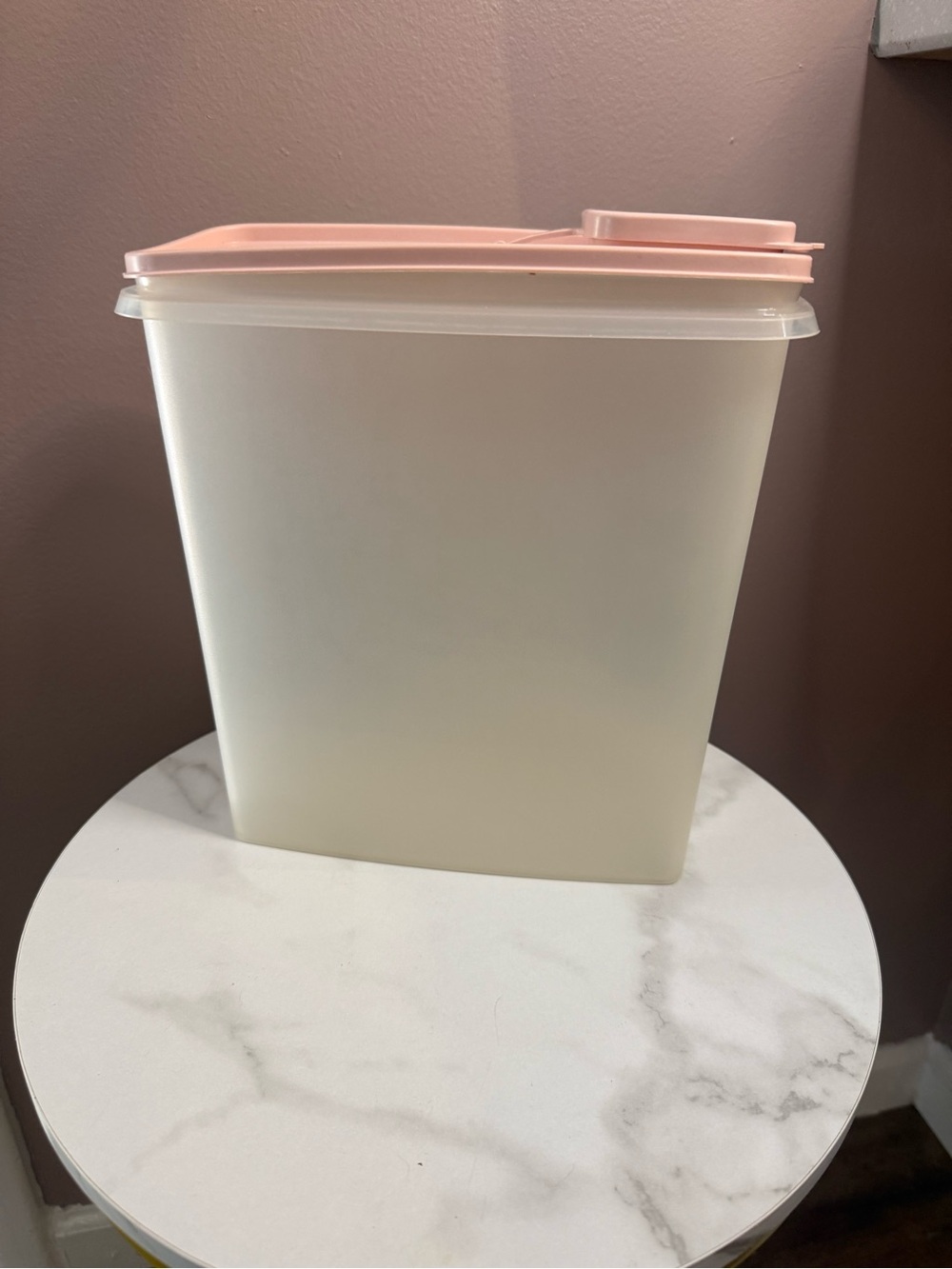 Tupperware White Cereal Storage Container with Pink Lid